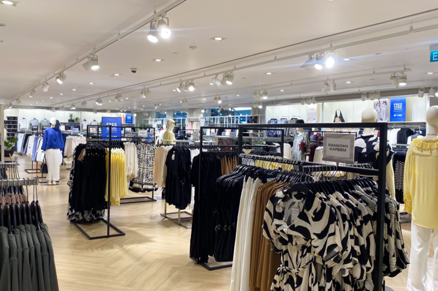 malls-could-rebound-as-return-and-resale-hubs