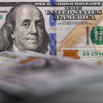 dollar-rises-as-war,-inflation-jitters-persist