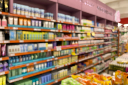 israel-supermarkets-boost-supply-as-shoppers-stock-up